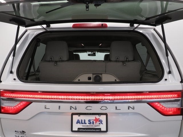 2017 Lincoln Navigator Select
